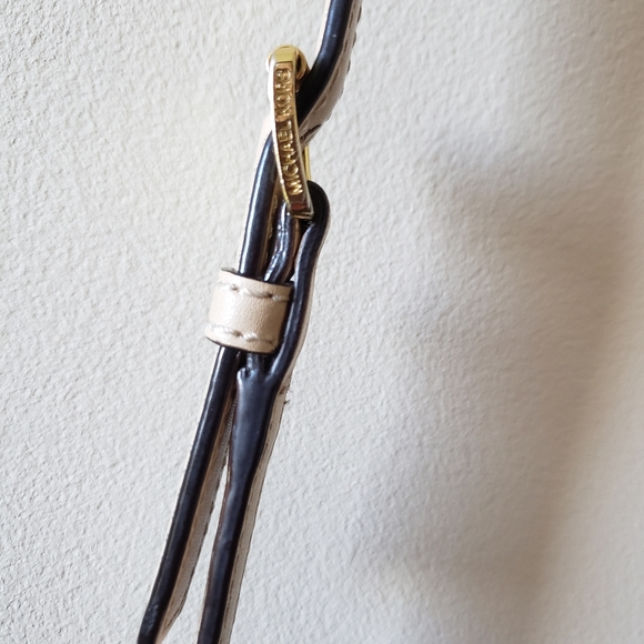 Michael Kors Hamilton crossbody bag - Picture 5 of 7